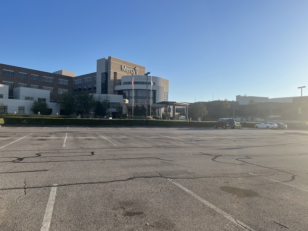 Mercy Hospital Crack Sealing project photo 2 in Fort Smith, AR